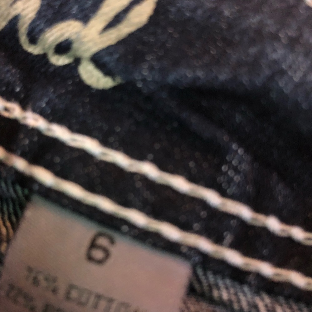 ND Weekend Jeans - Picture 2 of 3